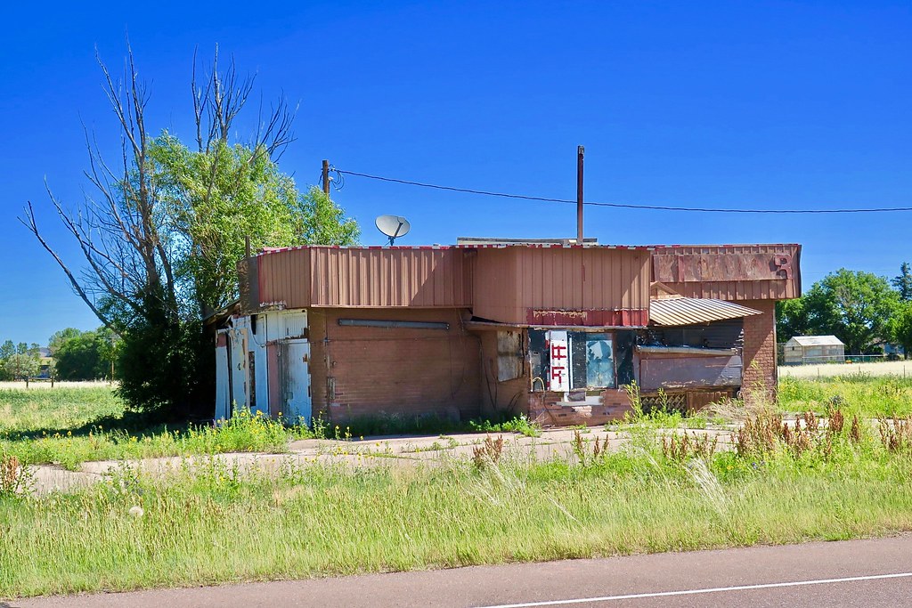 Abandonment, Ellicott, CO An abandoned building in Ellicot… Flickr