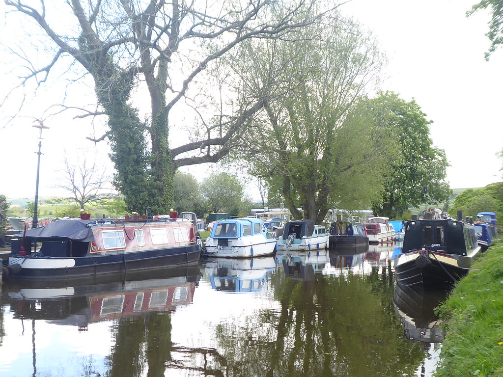 Moorings at Top Lock Marina, Marple (Peak Forest Canal) Ma… Flickr
