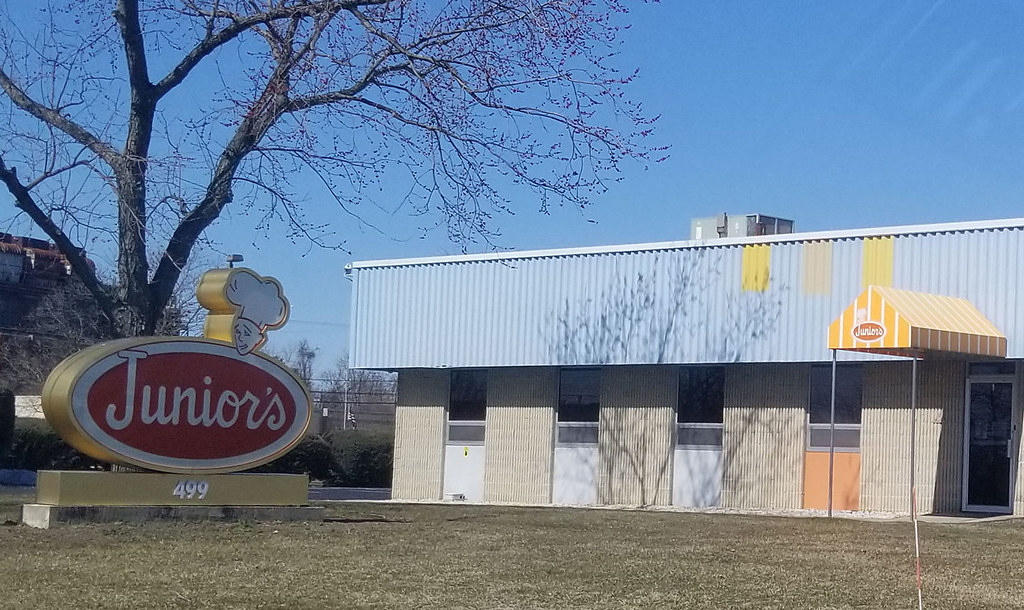 Junior's Wholesale Bakery & Outlet Burlington, NJ www.juni… Flickr