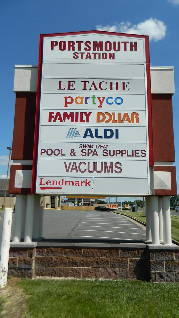 Portsmouth Station sign Portsmouth Station (151,473 square… Flickr