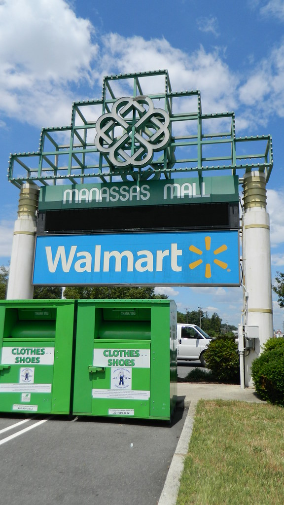 Manassas Mall sign a photo on Flickriver