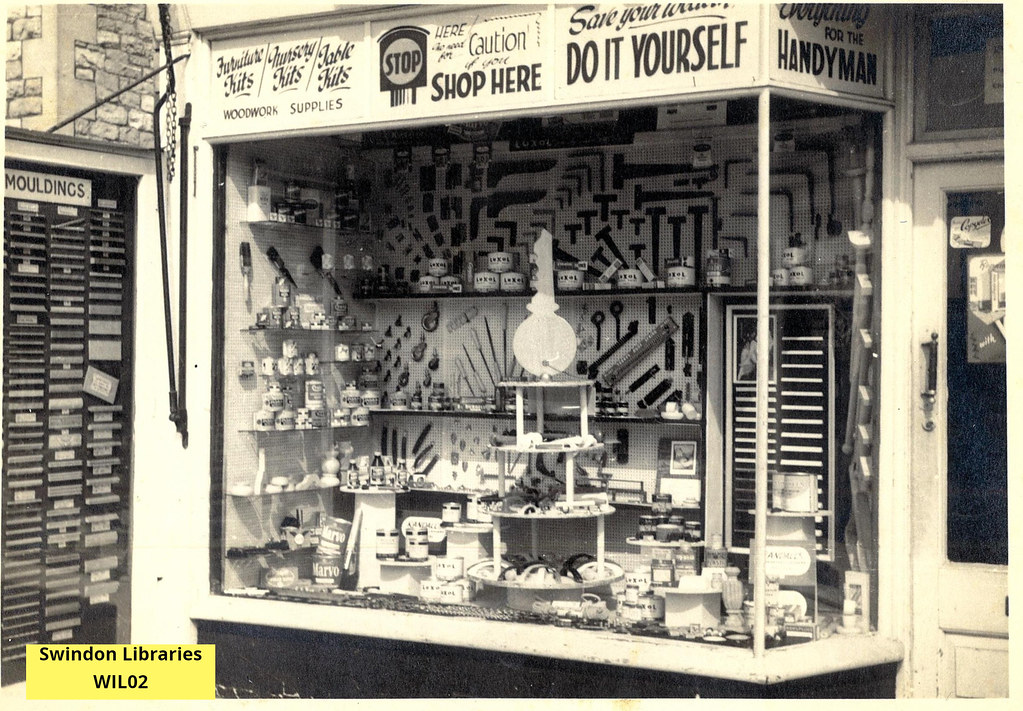 1950s? Wilkins' Shop on Cricklade Road, Gorse Hill, Swind… Flickr