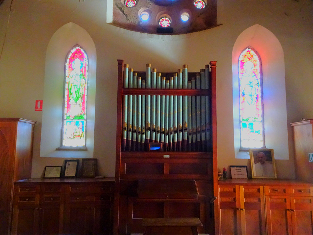 Carcoar. The Catholic Church built in 1870..The old pipe o… Flickr