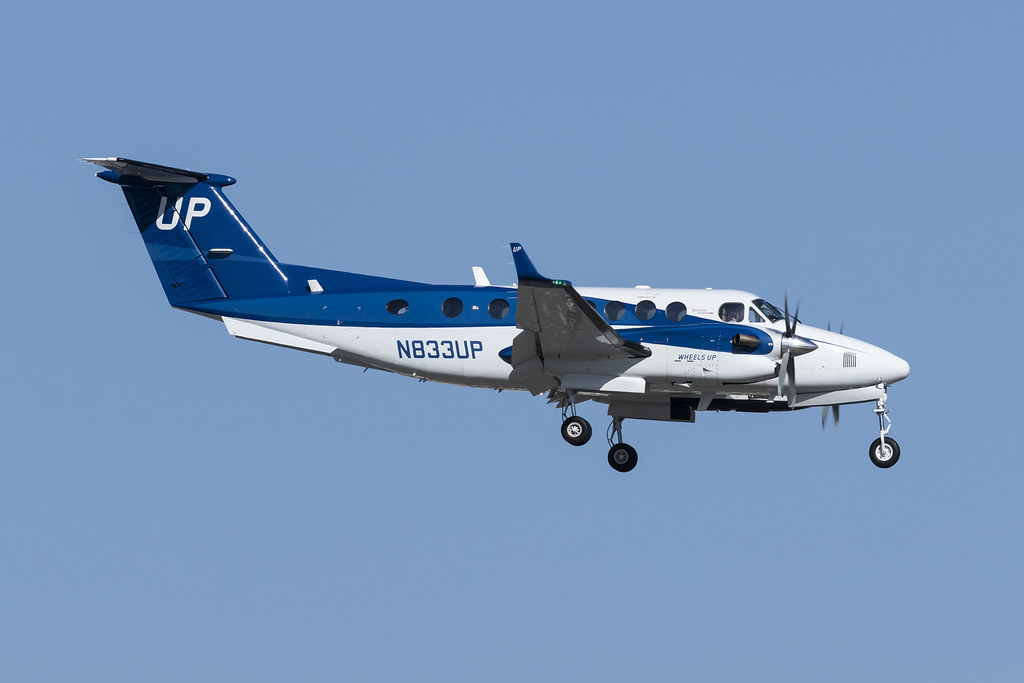 Wheels Up Beech B300 King Air 350 N833UP Arriving from San… Flickr