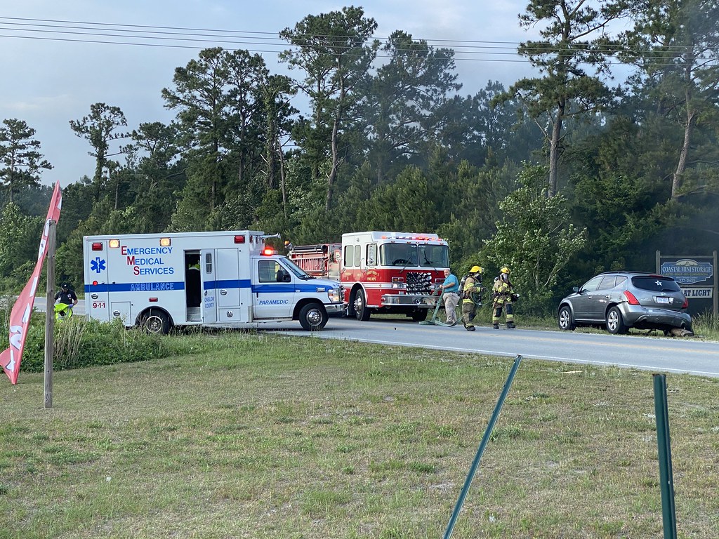 Traffic accident NC 210 Sneads Ferry Bad accident minor in… Flickr