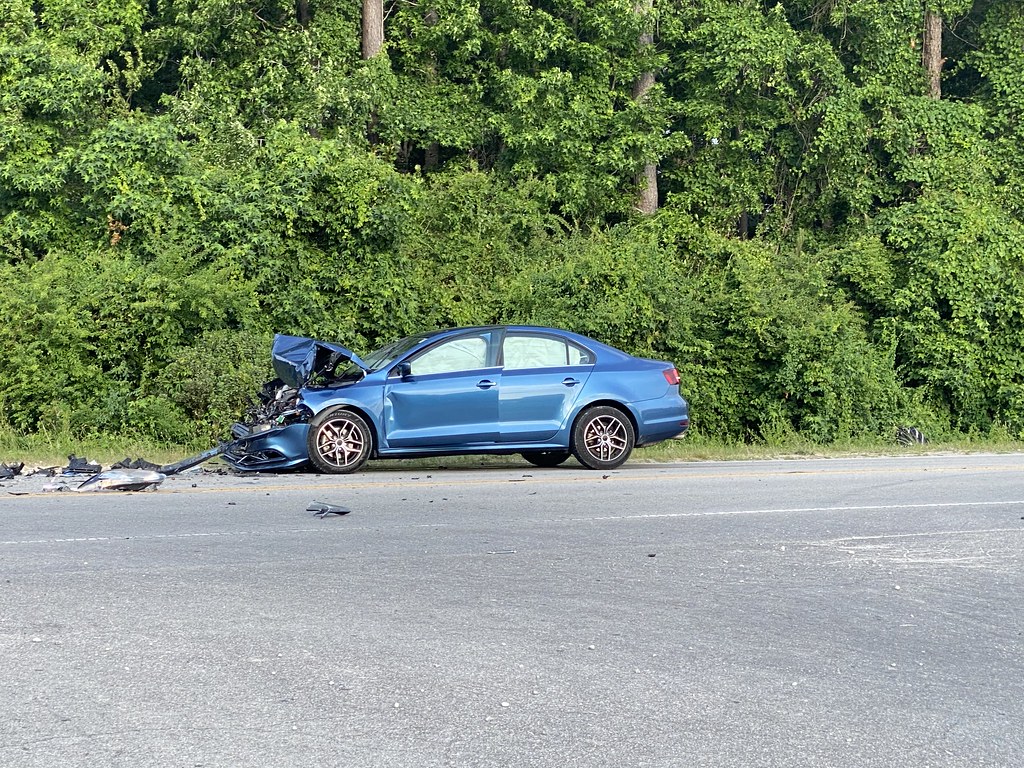 Traffic accident NC 210 Sneads Ferry Bad accident minor in… Flickr