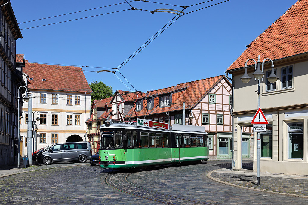 (D) Halberstadt MF Esslingen GT4 168 auf der Linie 2 in Richtung