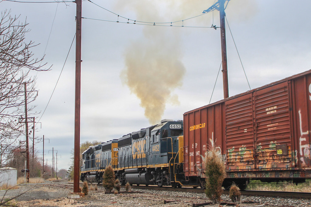 Cold Morning Conrail SA93 throttles up out of Browns Yard… Flickr