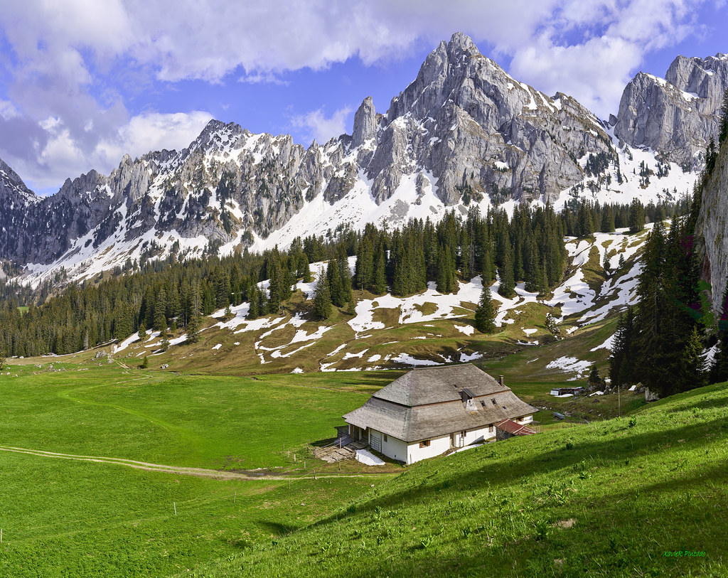 Chalet d'Alpage Chalet d'Alpage Le Lapé at the Petit Mot V… Flickr