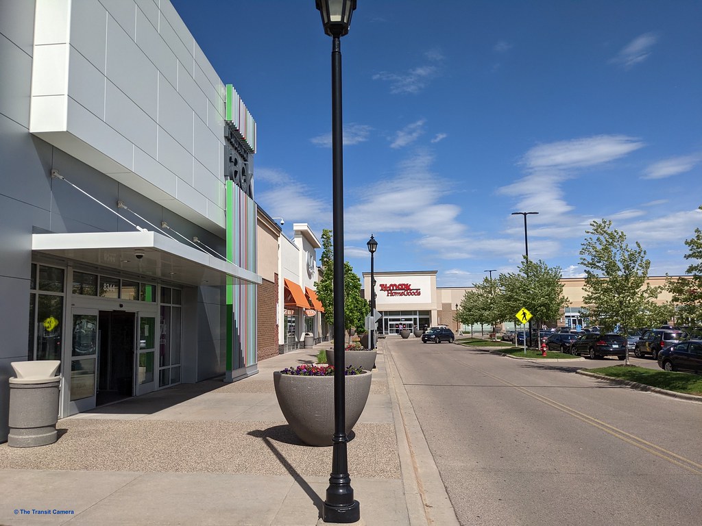 Knollwood Mall View along the sidewalk by Nordstrom RACK. … Flickr