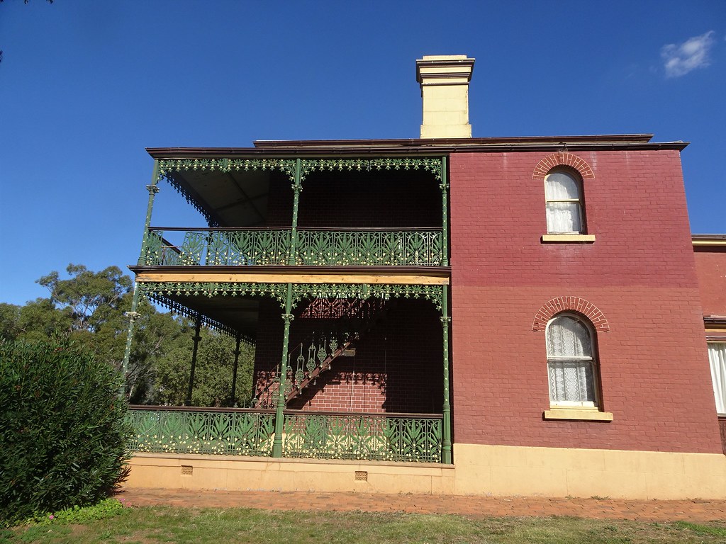 Junee. Monte Cristo House built in 1884 and supposedly hau… Flickr