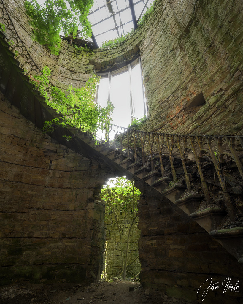 Crawford Priory, Springfield, Fife Crawford Priory is a co… Flickr