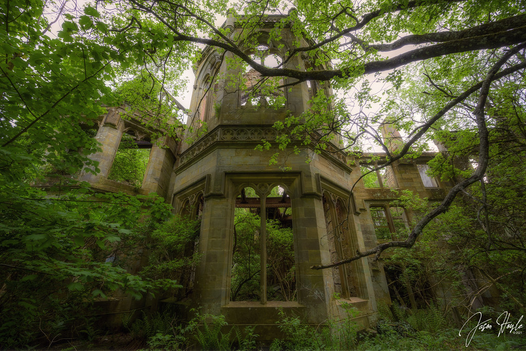 Crawford Priory, Springfield, Fife Crawford Priory is a co… Flickr