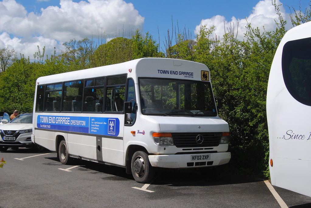 Town End Garage, Casterton KF02ZXP Mercedes Benz / Plaxton… Flickr