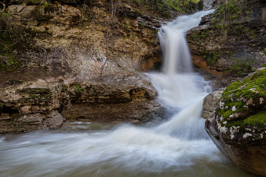 Broadwater Hollow The 21 foot tall Broadwater Hollow Falls… Flickr