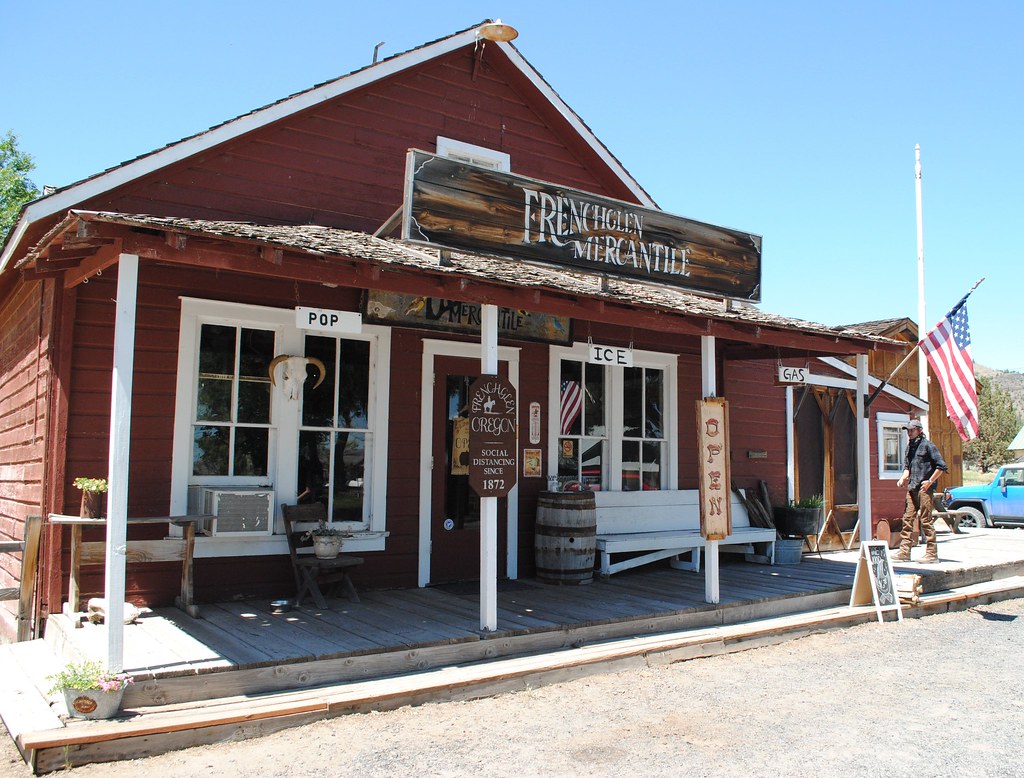 Frenchglen Mercantile Operated since the early 1900s. Used… Flickr