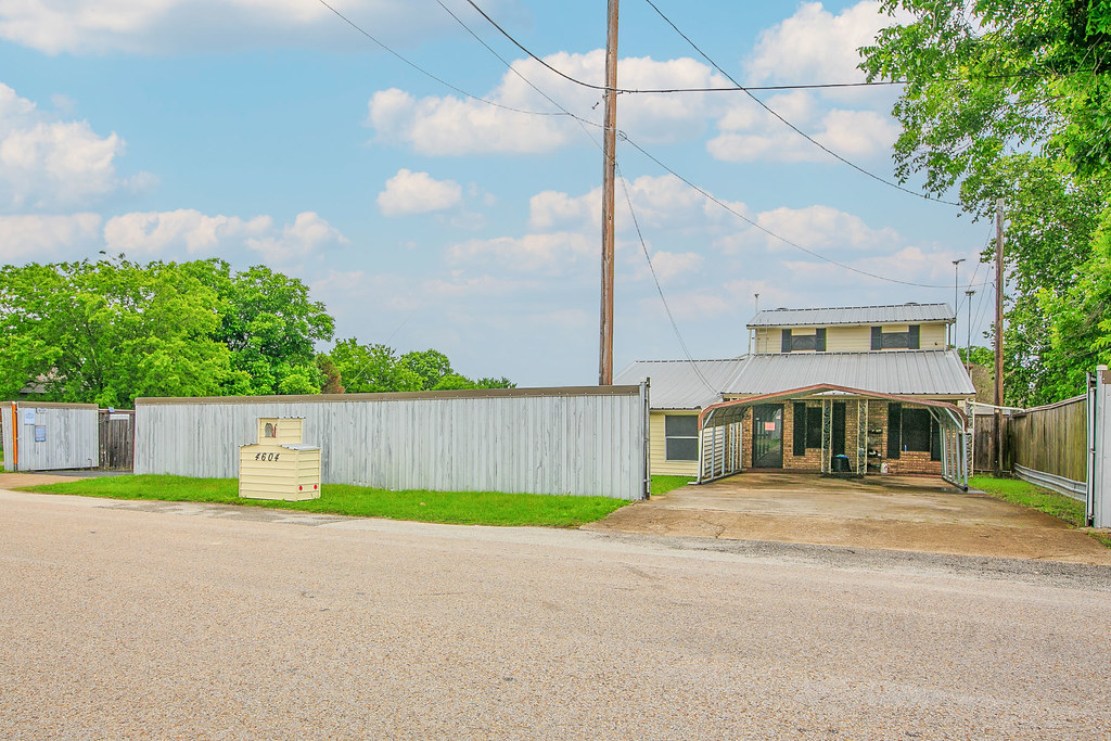 143000 4604 Old Florence Road Killeen, TX 76542 Brent Eckley Flickr