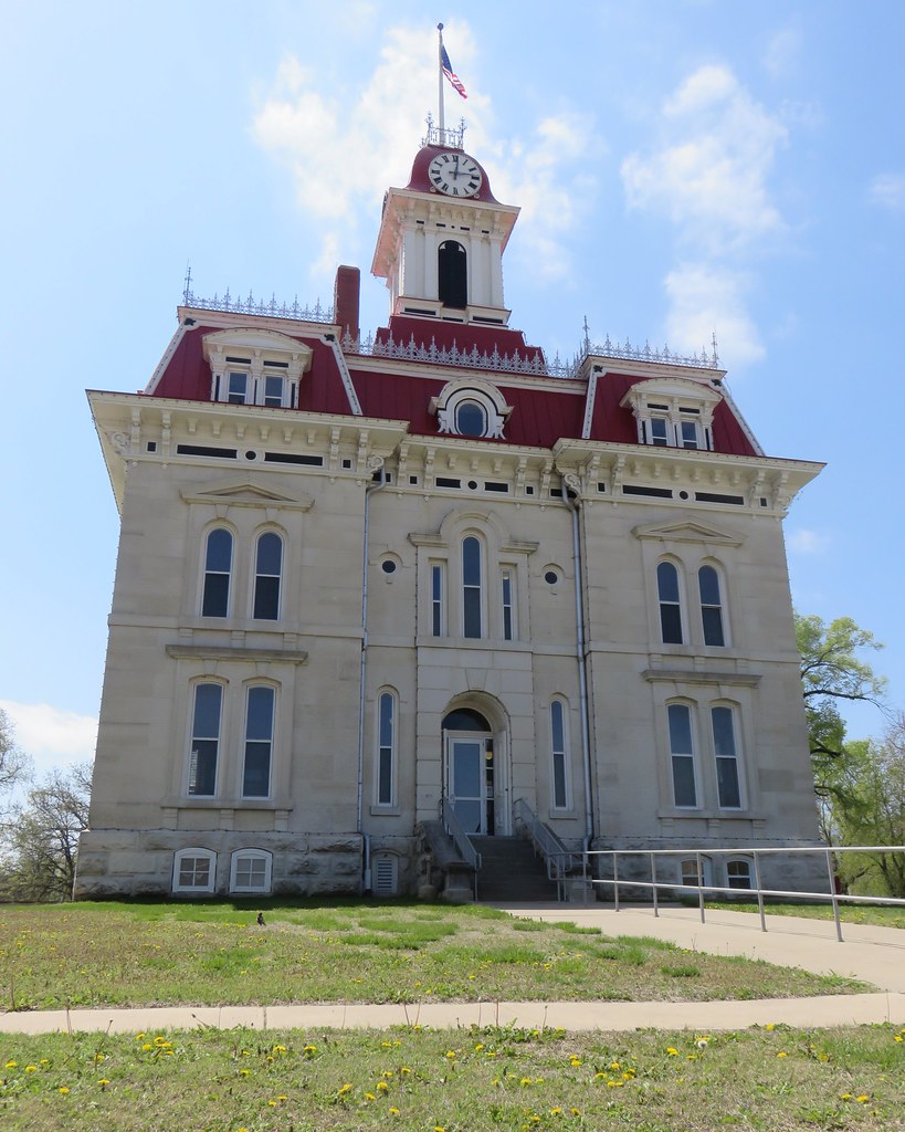 Chase County Courthouse (Cottonwood Falls, Kansas) Flickr