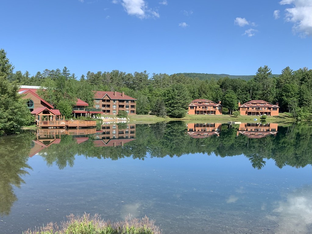 Deer Park Lake Deer Park Resort lake and recreation center… James Foley Flickr