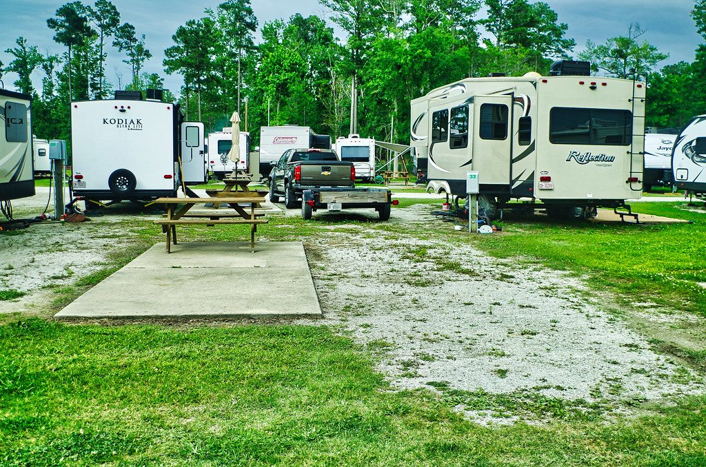 Empty sites, Rivers Edge Family Campground, Baryboro NC Flickr