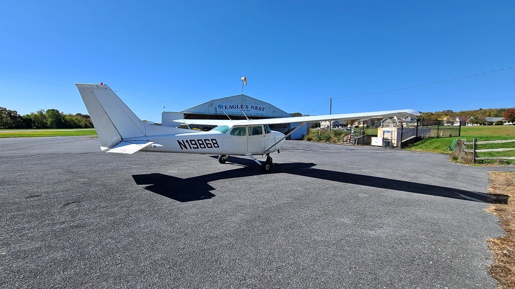 N19868 at Eagle's Nest Airport a photo on Flickriver