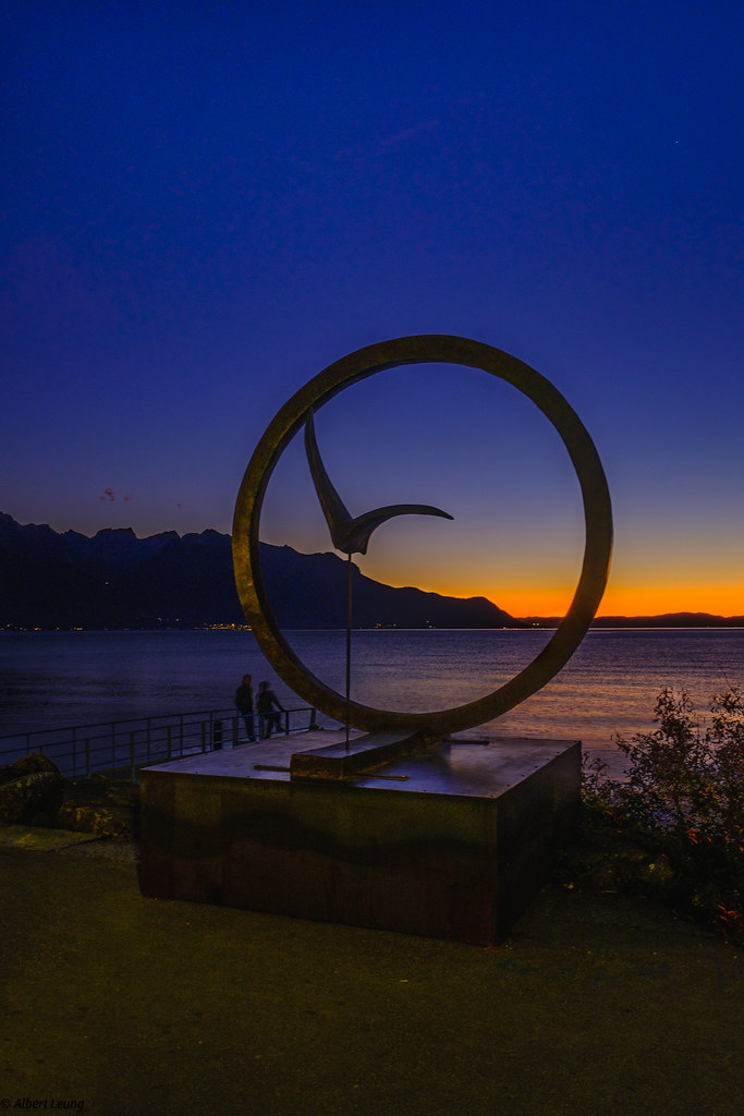 Sunset statute at boardwalk Lake Geneva, Swiss DSCH9925 Flickr
