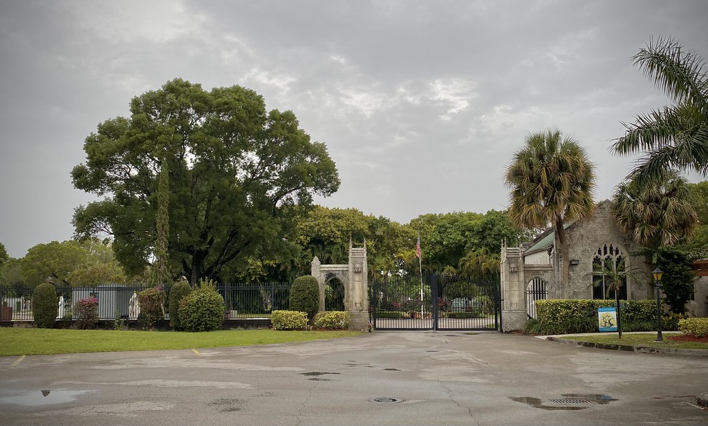 Caballero Rivero Woodlawn North Cemetery, Little Havana, M… Flickr