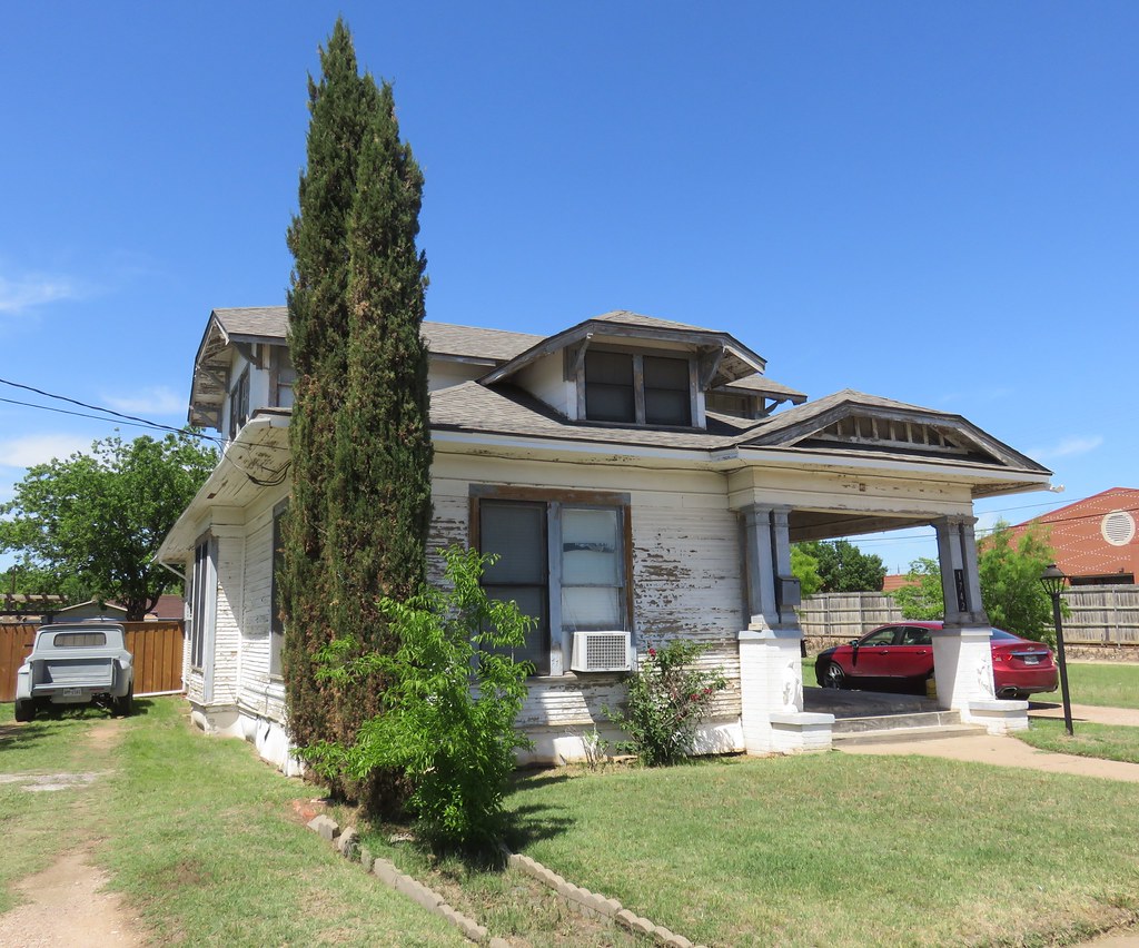 David S. Castle House (Abilene, Texas) Built in 1916, this… Flickr