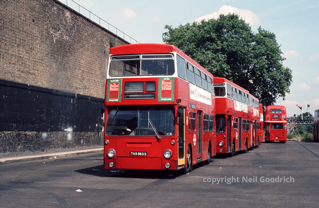 LT/LCBS Bus Garages The outside yard of Holloway Garage on… Flickr