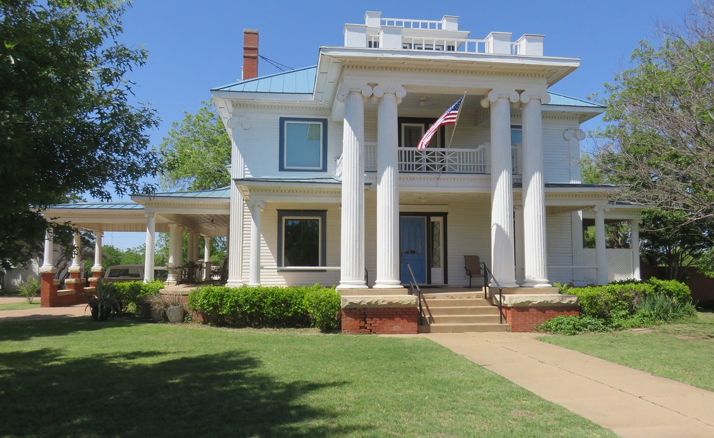 J.P. Astin House (Stamford, Texas) Built in 1909, this gra… Flickr