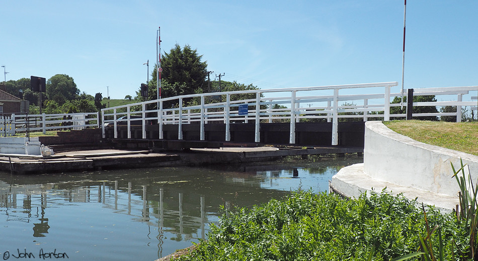 Gloucester & Sharpness Canal 02 Purton Swing bridge John Horton