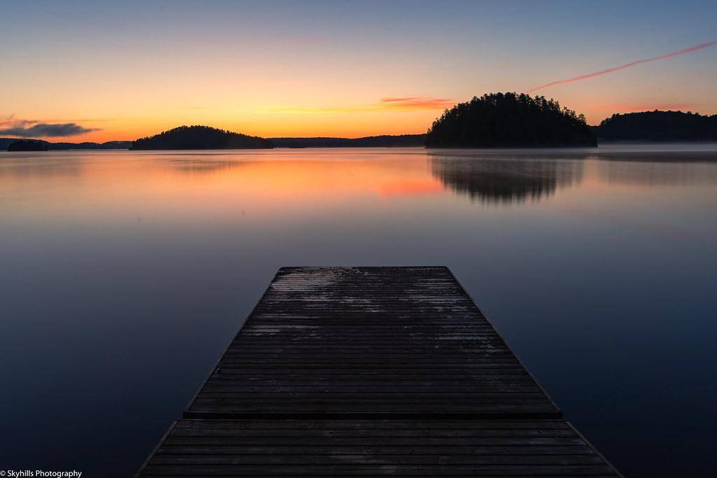 Mary Lake sunrise Port Sydney, Ontario Daniel Gibson Flickr