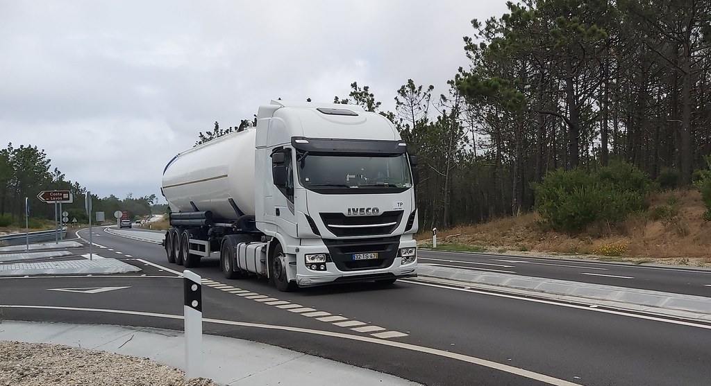 Trucks in Portugal 2021, IVECO Peter Murch Flickr