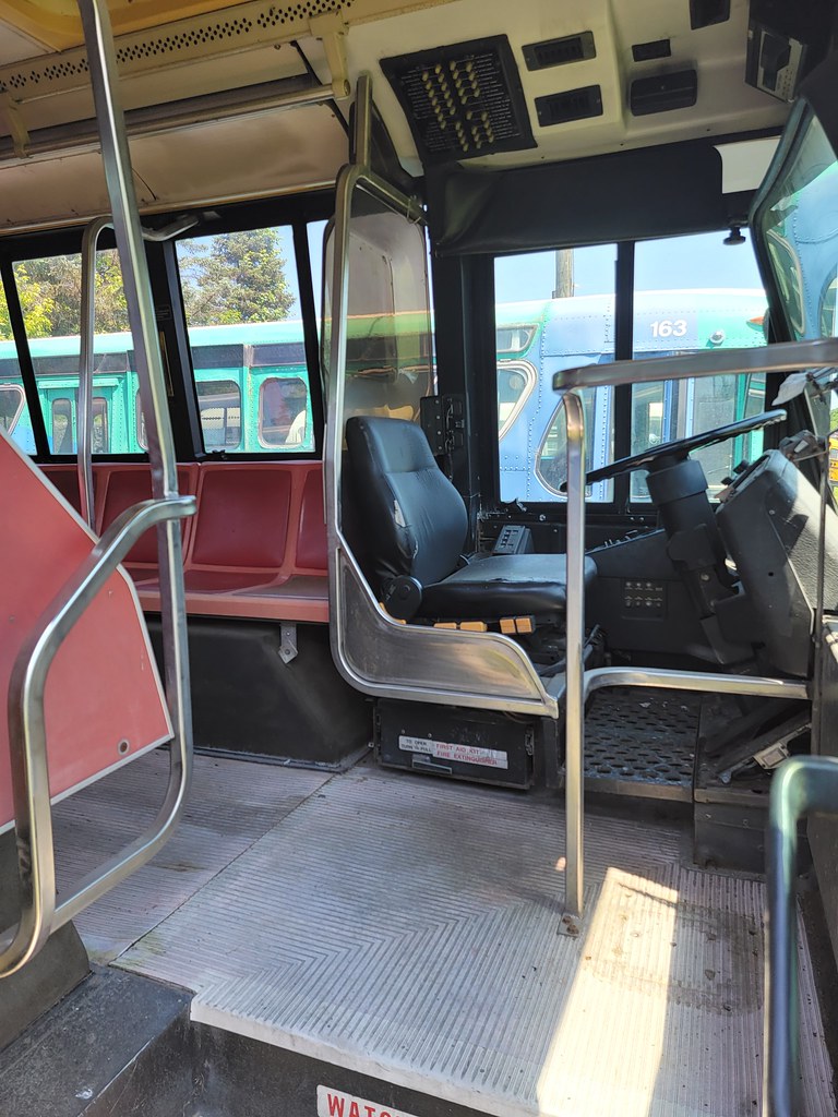 Red Rose Transit Authority 967 1990 Flxible Metro B 3509… Flickr