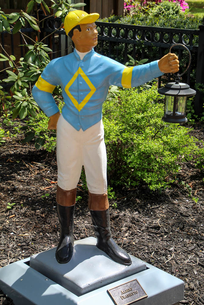 LAWN JOCKEY a photo on Flickriver