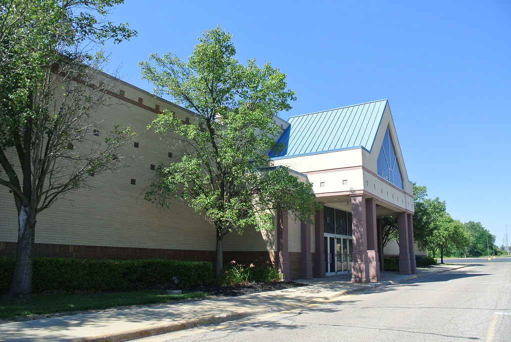 Younker's Westwood Mall Jackson MI gameking3 Flickr