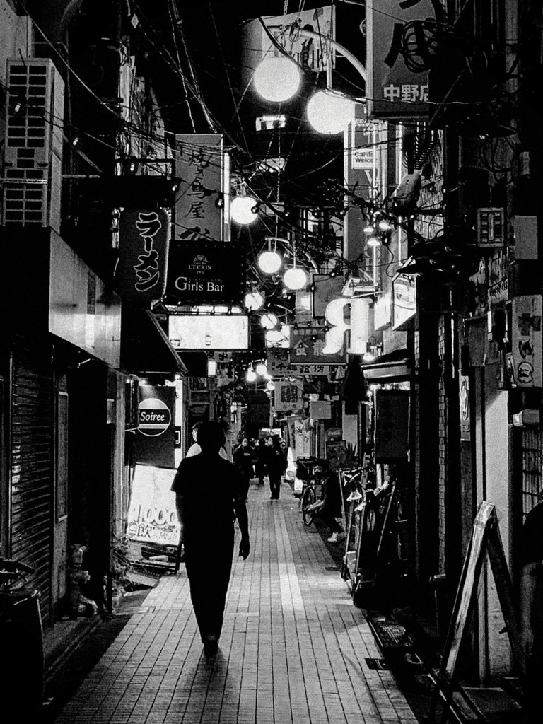 Back alley at night Back alley at Nakano Station Dystopia Japan Flickr