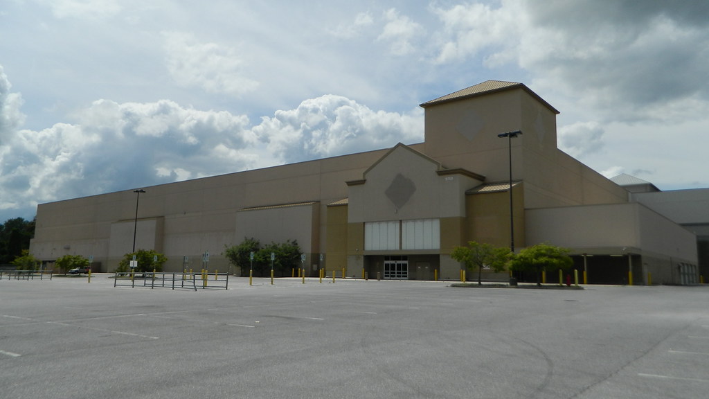 Sam's Club (closed) Sam's Club 4766 (closed) [153,000 squ… Flickr