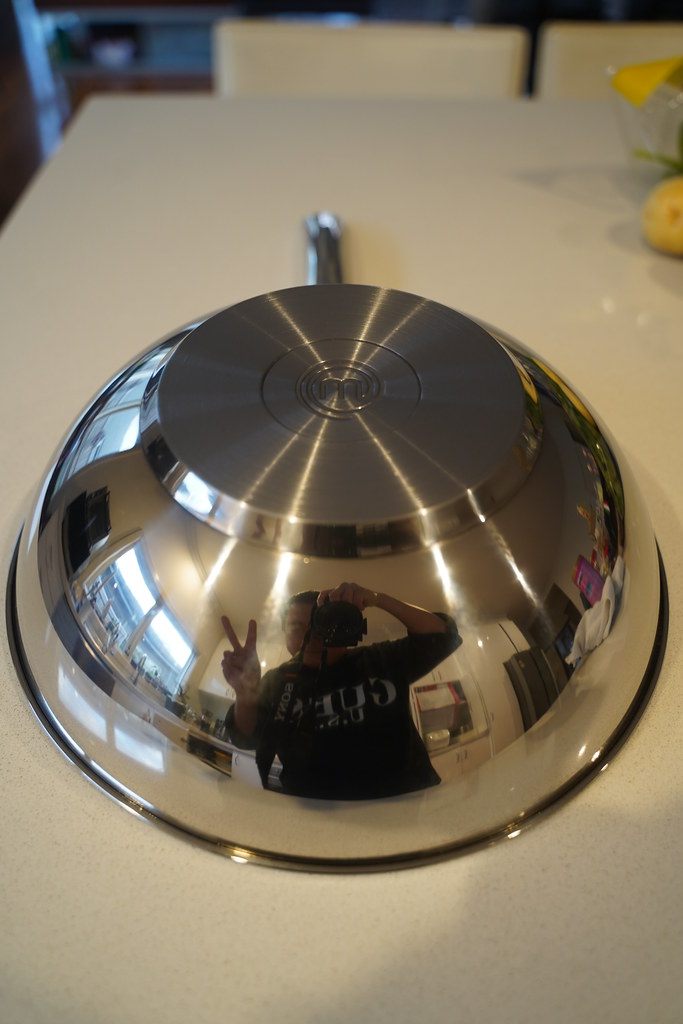 Shiny bottom Coles Masterchef NonStick Stir Fry Pan wit… Flickr