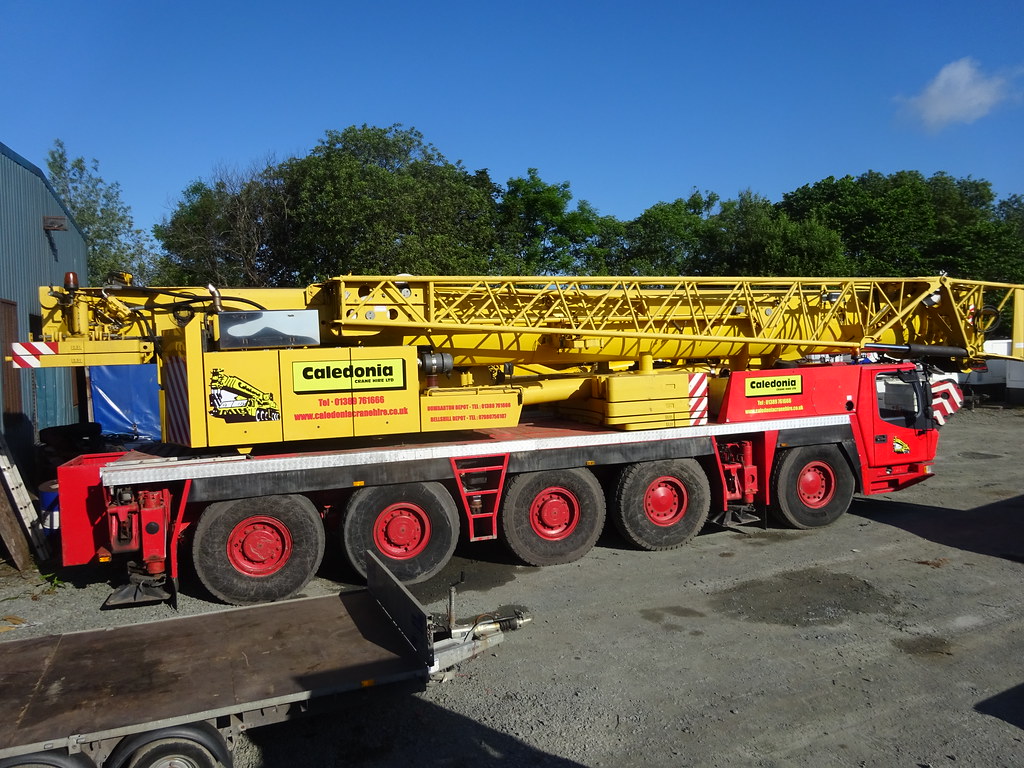 Caledonia crane hire Grove GMK51301 hugh anderson Flickr