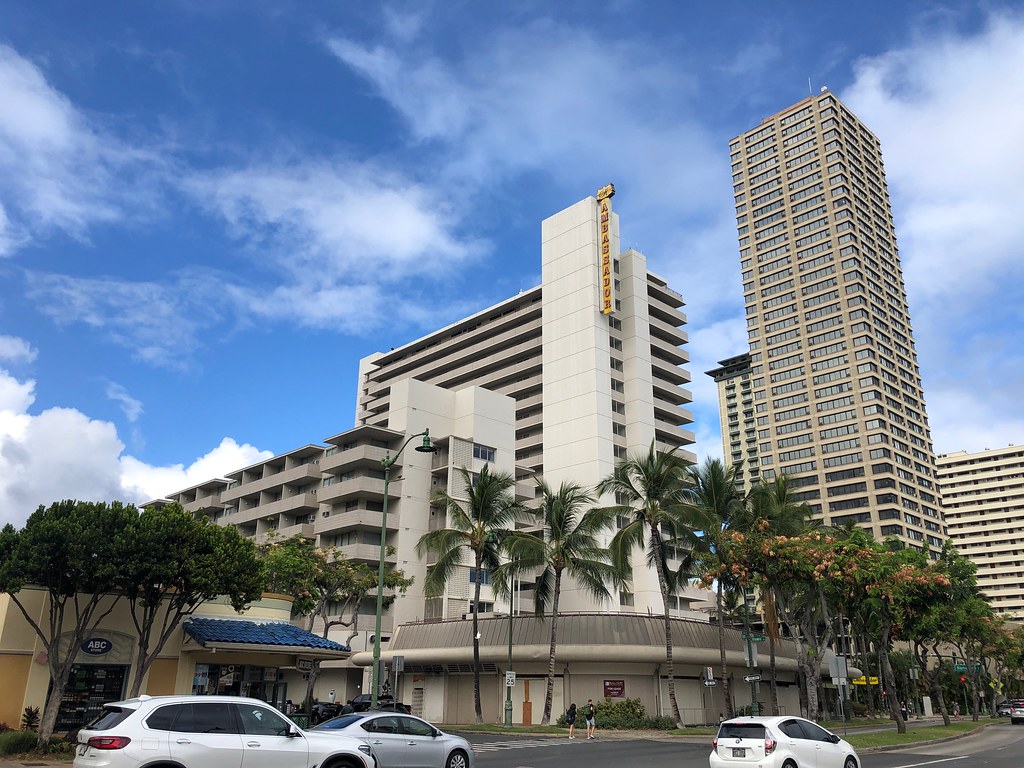 Around Waikiki Ambassador Hotel, Waikiki, closed jericl cat Flickr