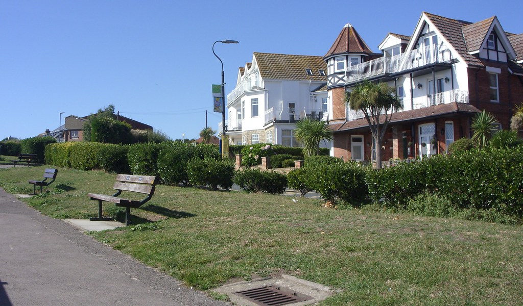 Clifftop at Alumhurst Road, Westbourne, Bournemouth Flickr