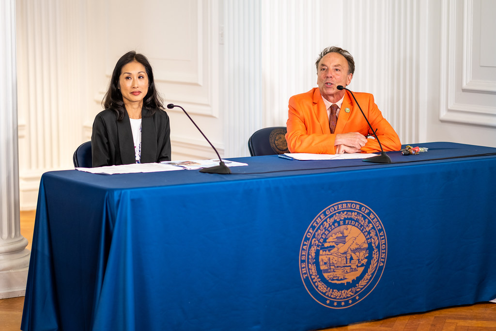 Gov. Justice, Save the Music Foundation present grants to eight West