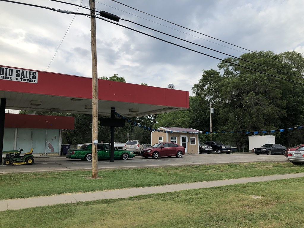 Junction City, KS Closed Gas Station Austin Dodge Flickr
