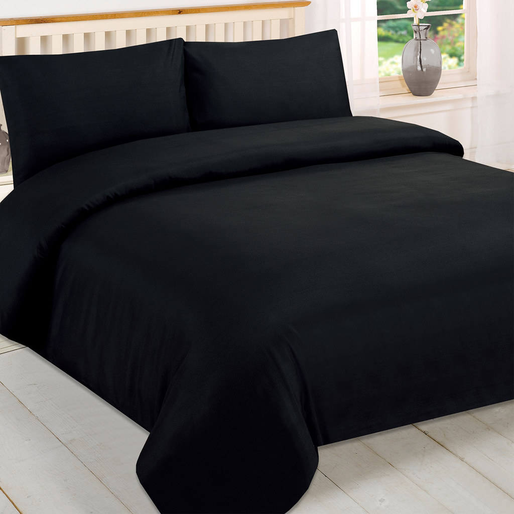 Plain Black Bed Set Color Style Natural Vibrant Colors 1 … Flickr