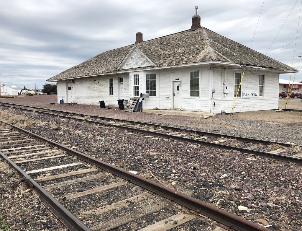 Depot. Great Northern Railway. Plentywood,Montana montanatom1950 Flickr