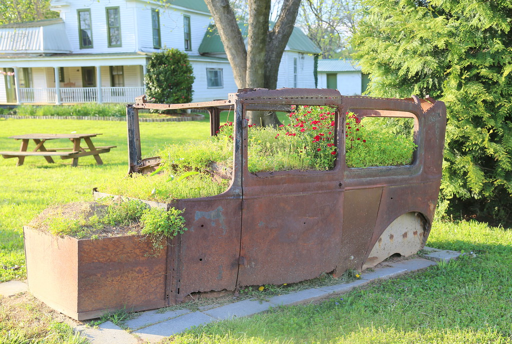 Old Rusty Car as Yard Art Dawsonville Alex W Flickr