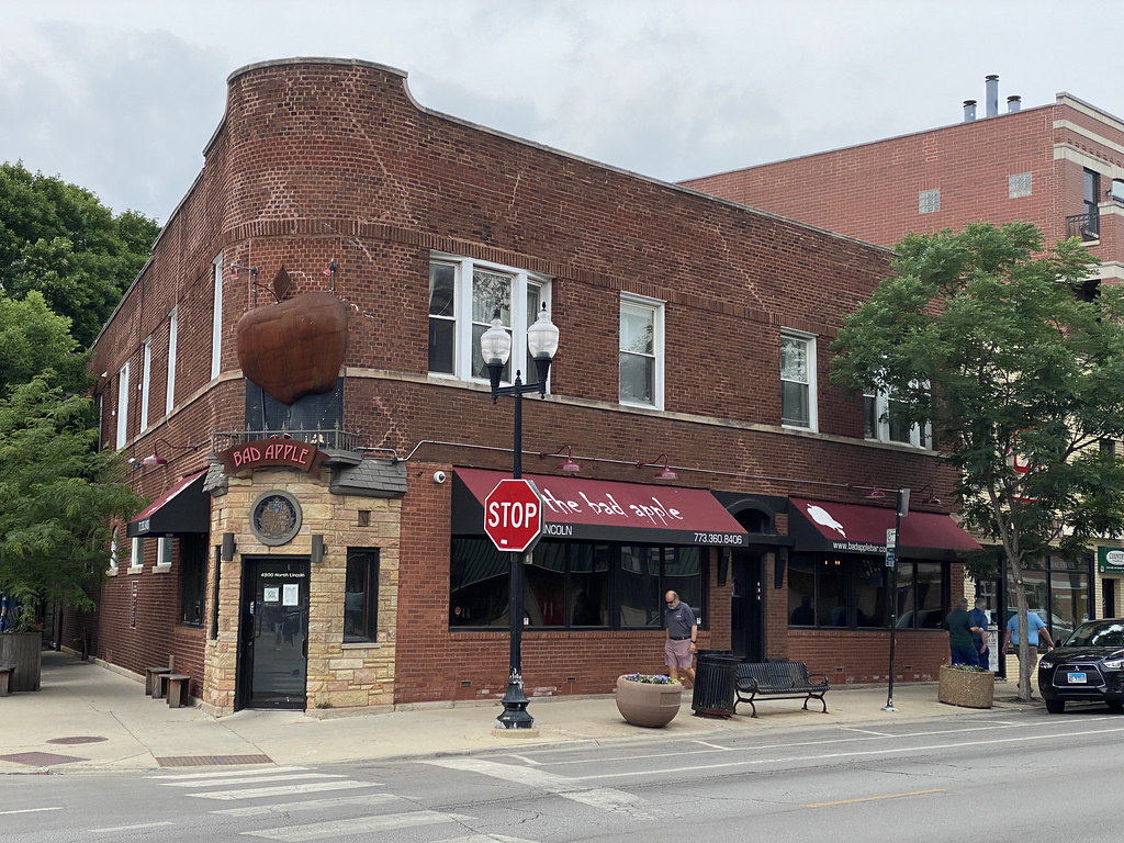 The Bad Apple Lincoln Avenue, Chicago Mark Susina Flickr