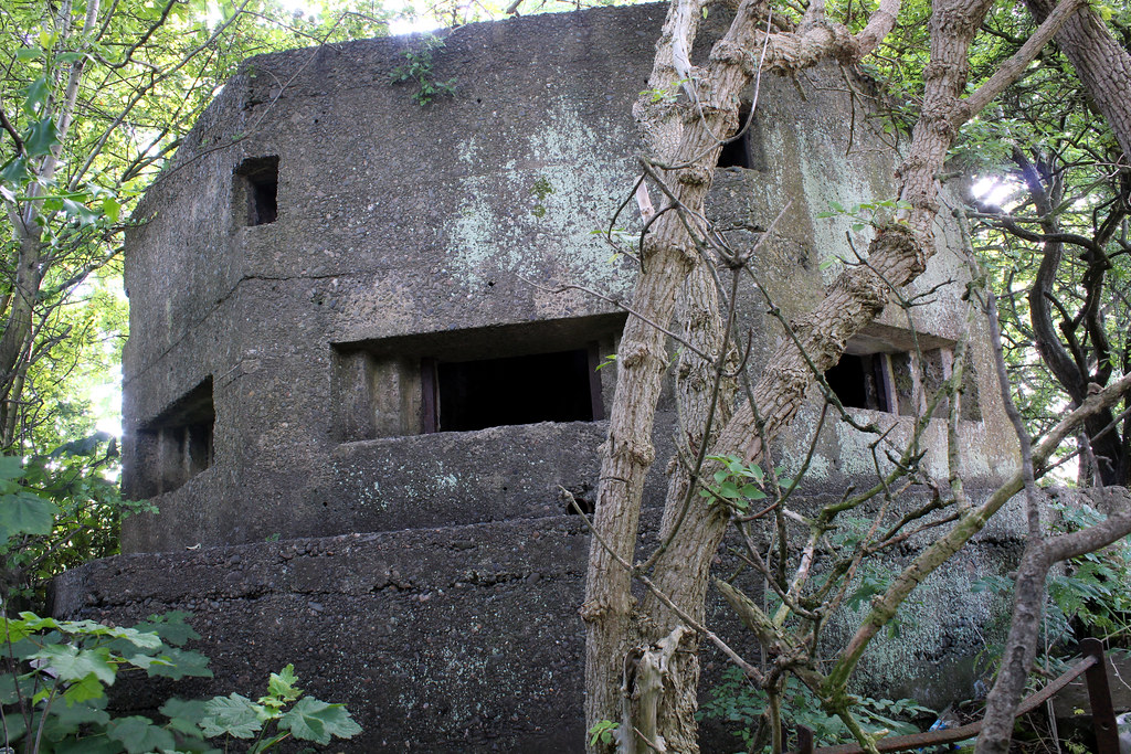 Roose roundabout Pillbox, Barrow in furness (3) Hidden in … Flickr