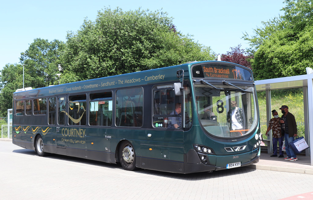 BD14KXX Thames Valley Buses 452 Bracknell Courtney Coaches… Flickr